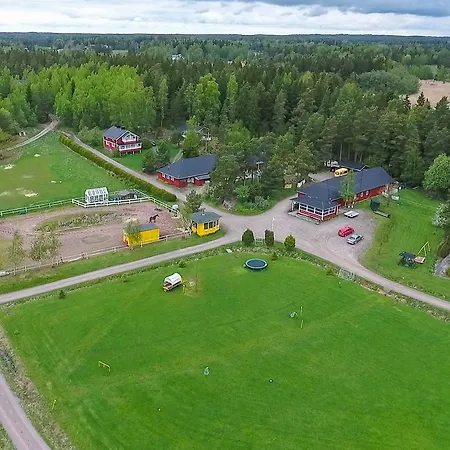 Lomahyppaeys Chalet *