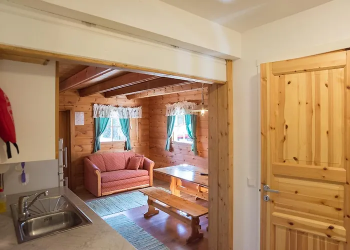 Chalé Lomahyppaeys Naantali