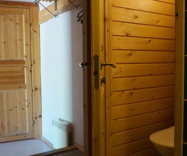 샬레 Lomahyppaeys *